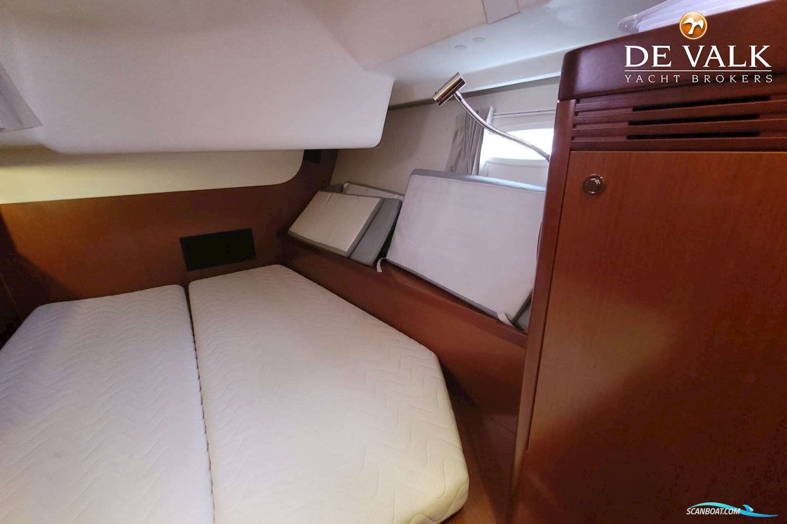 Beneteau Oceanis 54
