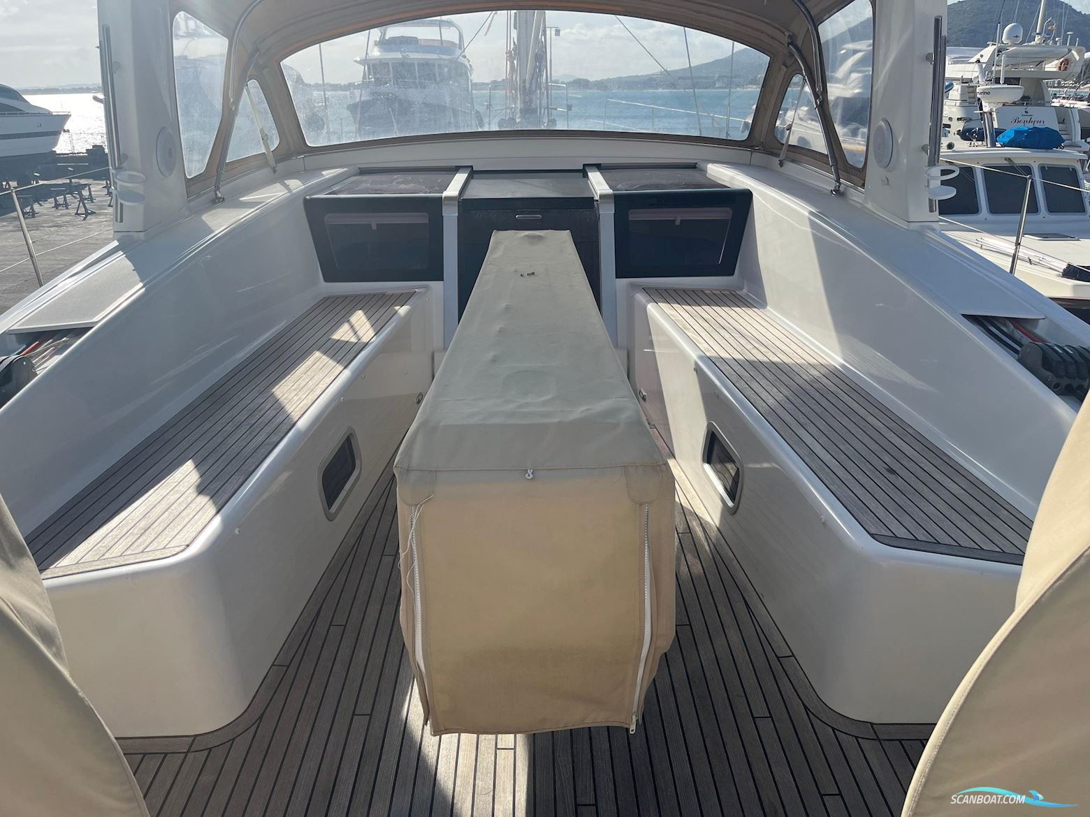 Beneteau Oceanis 58
