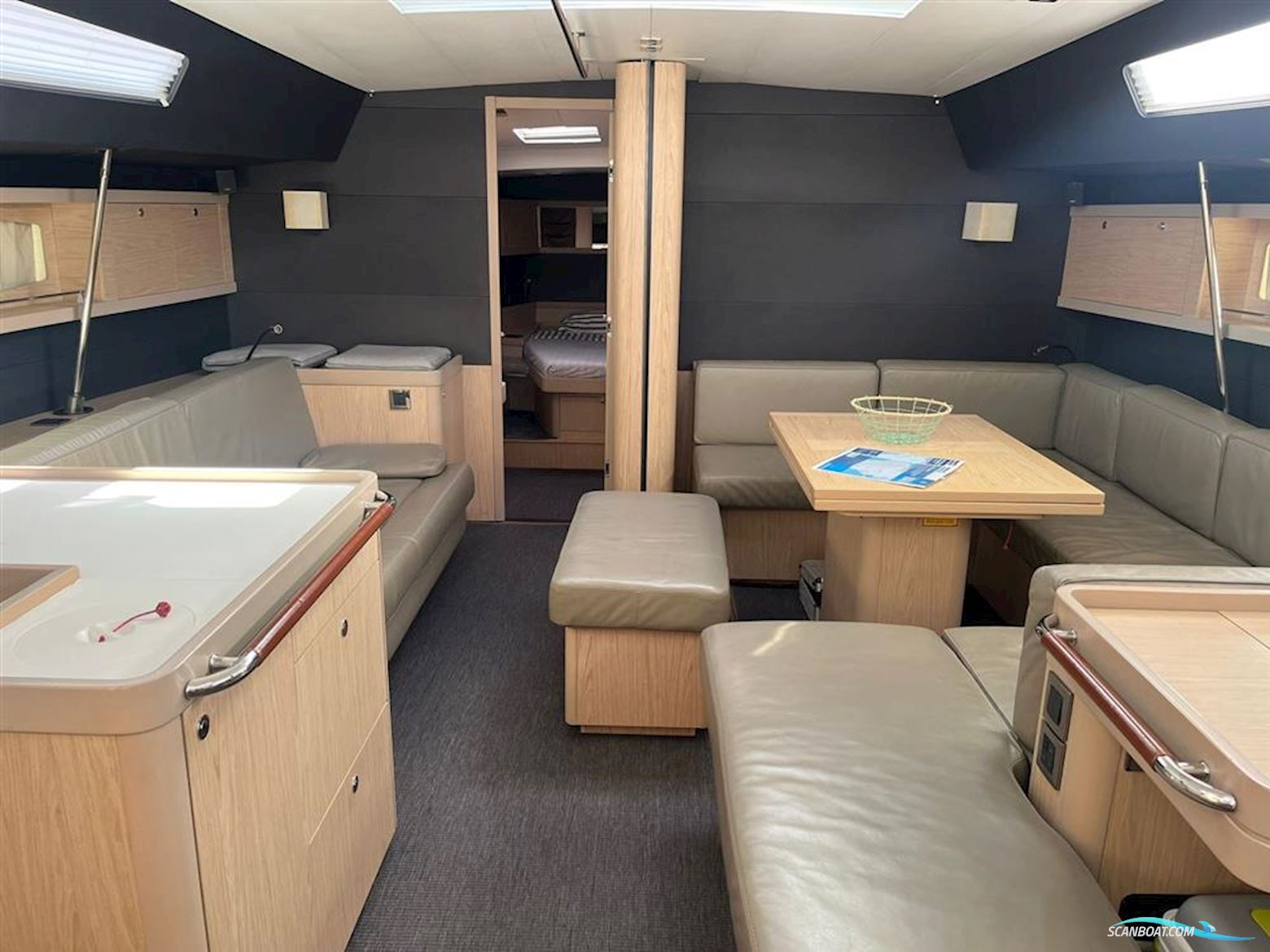 Beneteau Oceanis 60