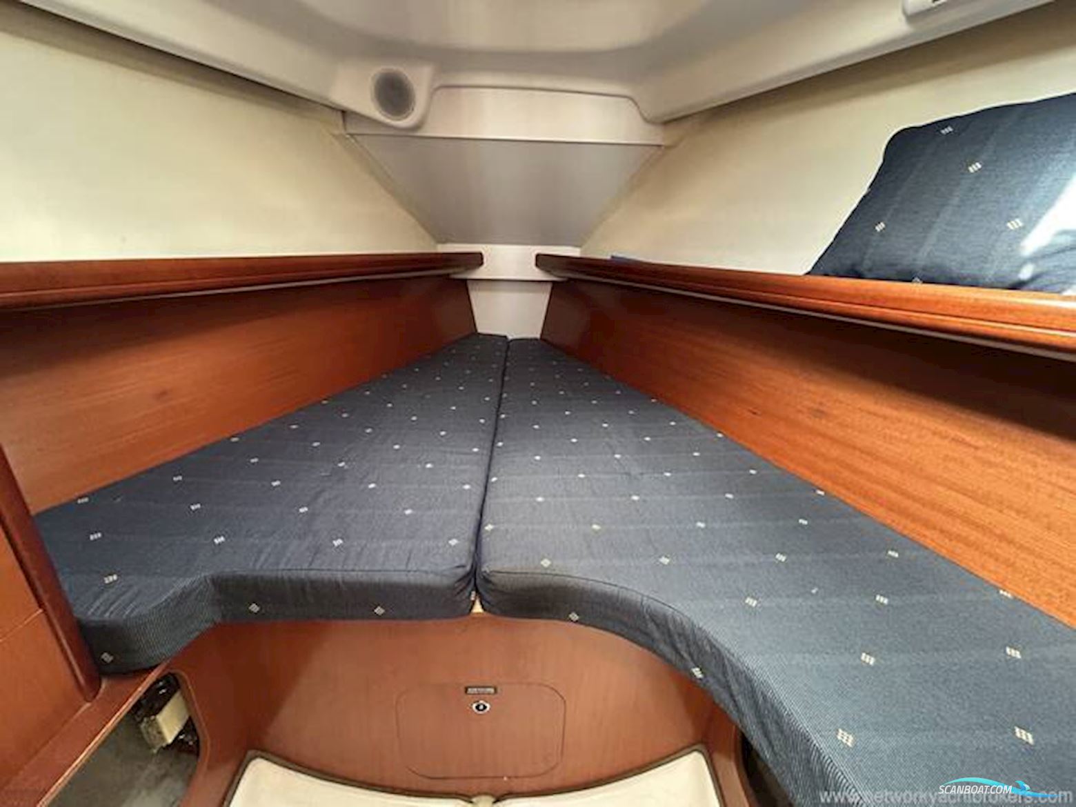 Beneteau Oceanis Clipper 323