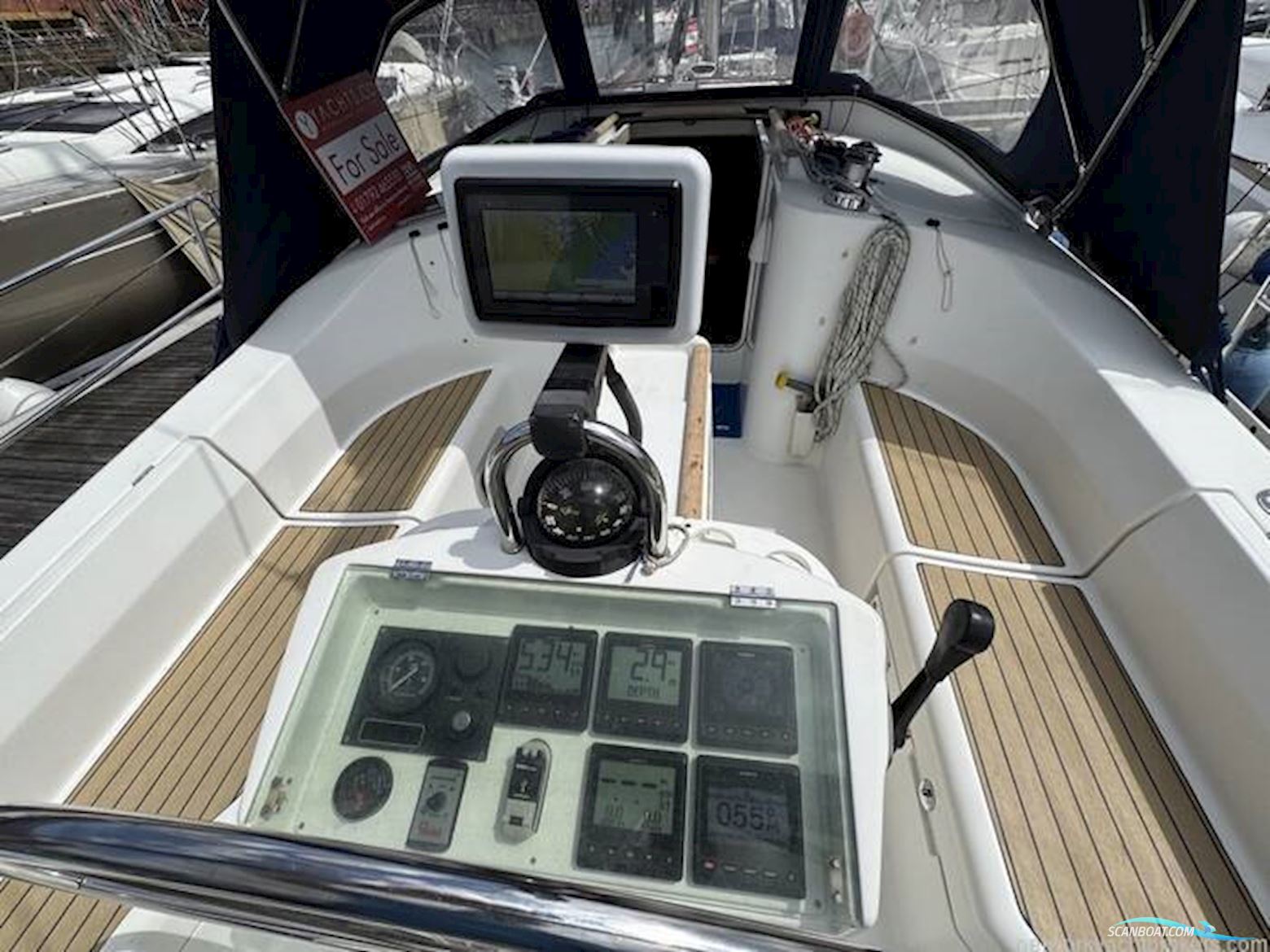Beneteau Oceanis Clipper 381