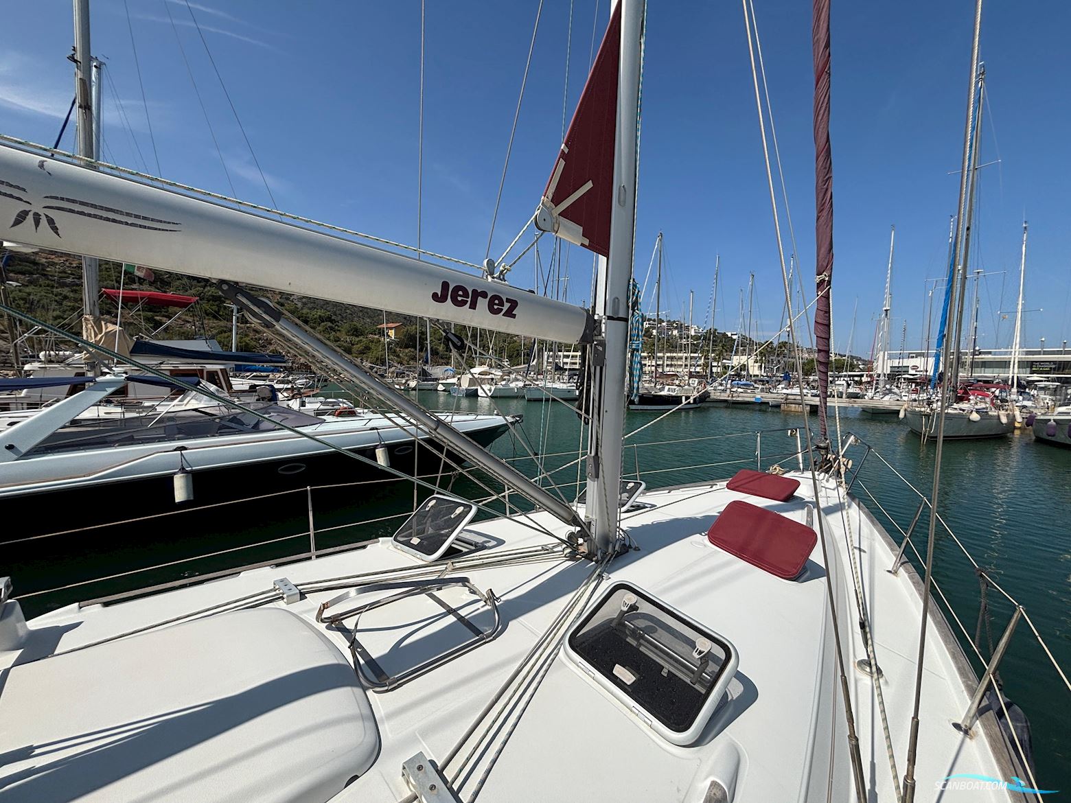 Beneteau Oceanis Clipper 411