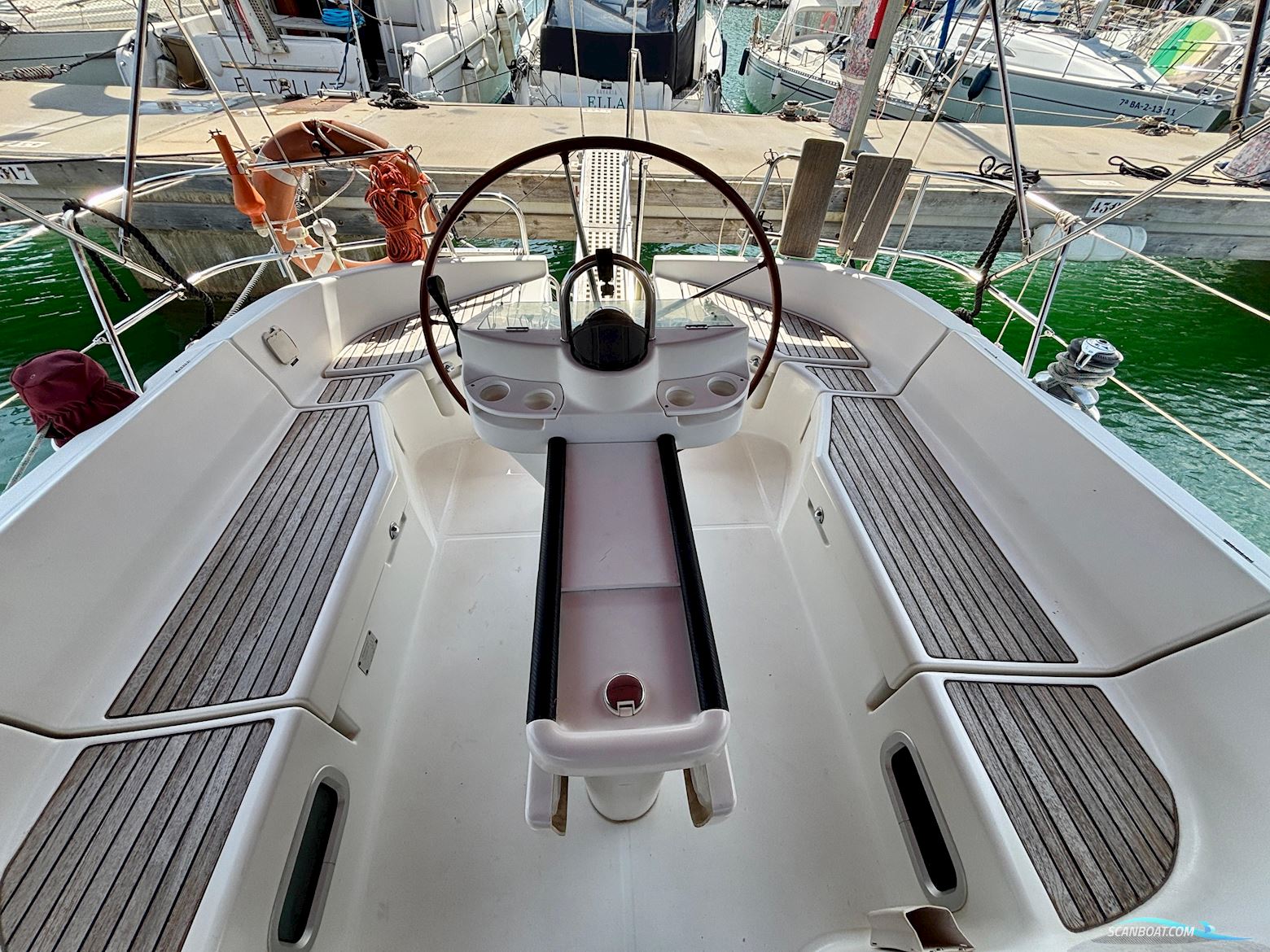 Beneteau Oceanis Clipper 411