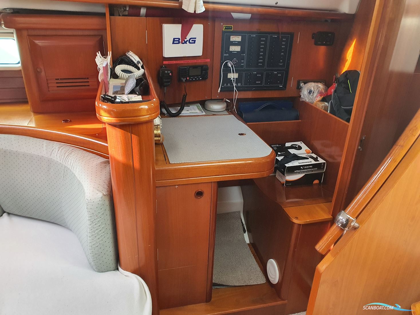 Beneteau Oceanis Clipper 411