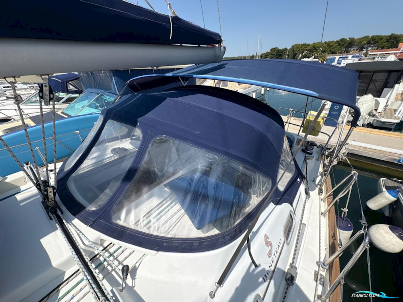 Beneteau Oceanis Clipper 423