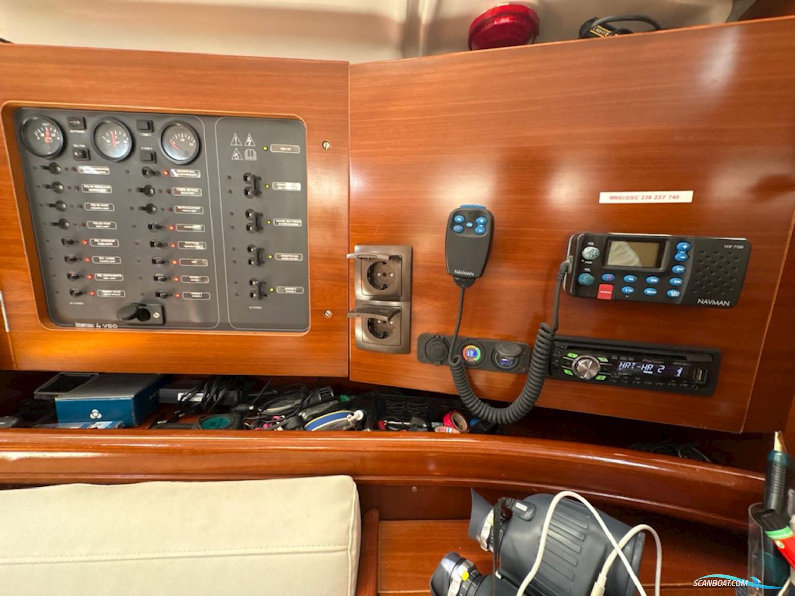 Beneteau Oceanis Clipper 423