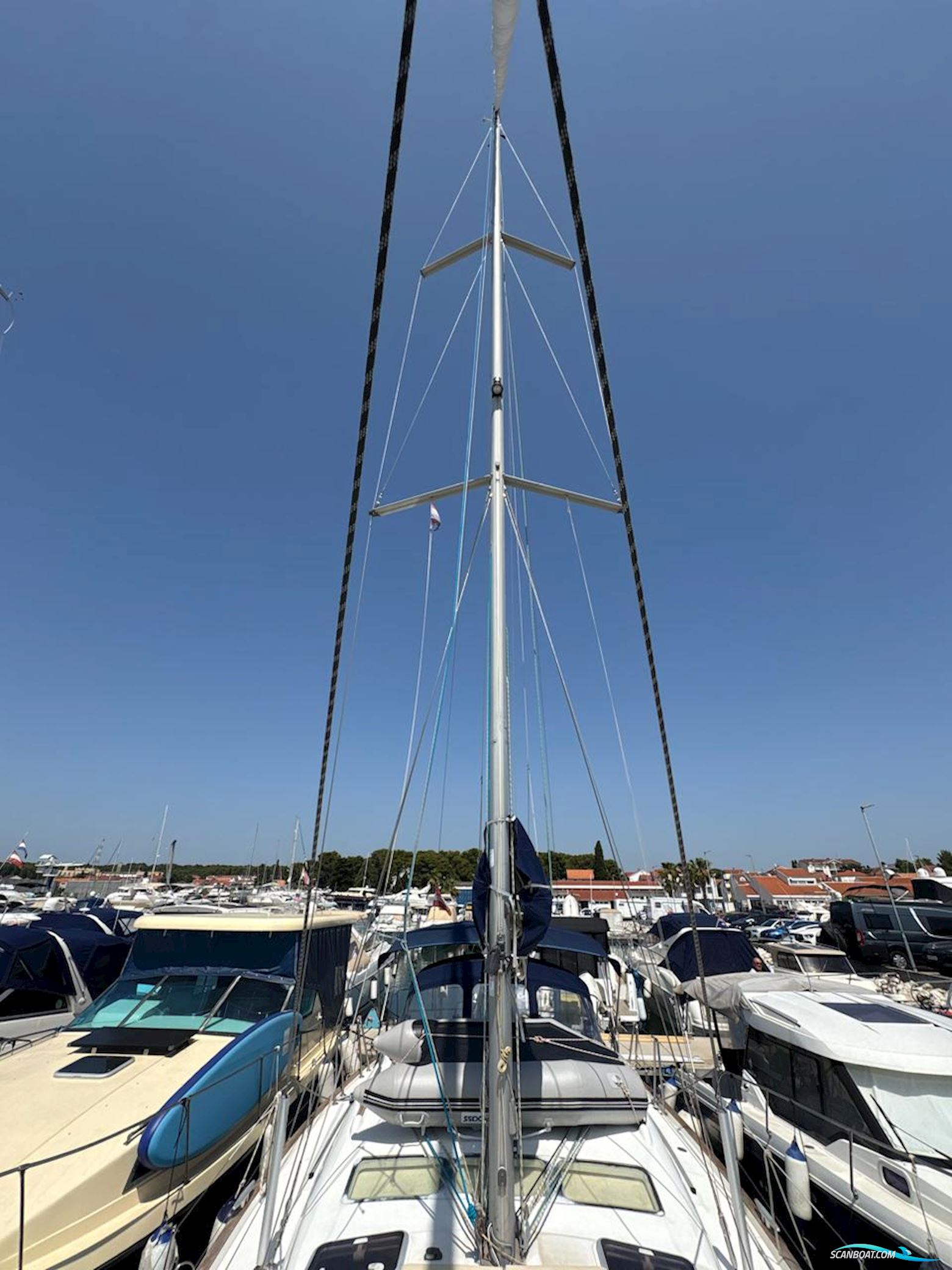 Beneteau Oceanis Clipper 423