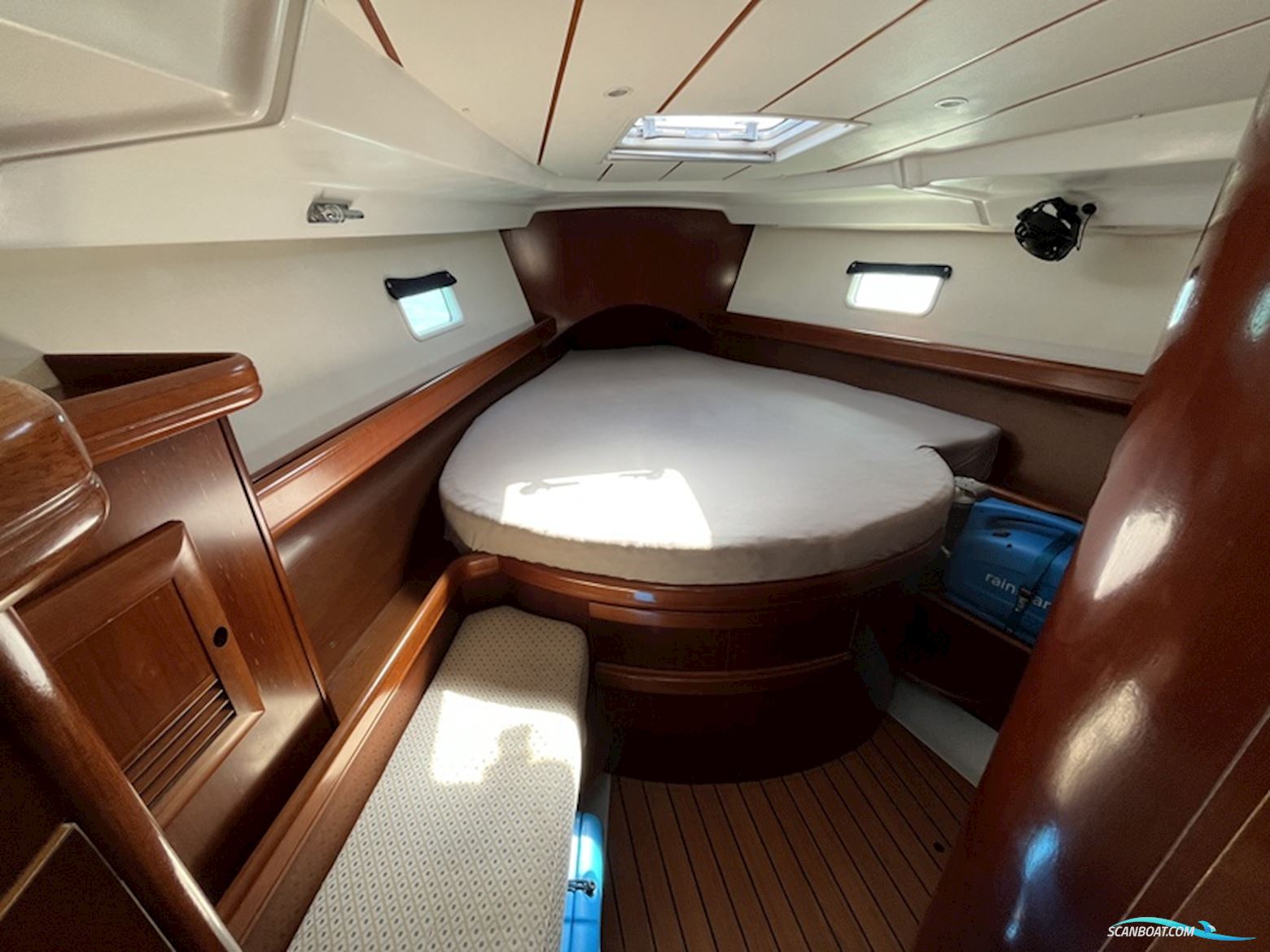 Beneteau Oceanis Clipper 423