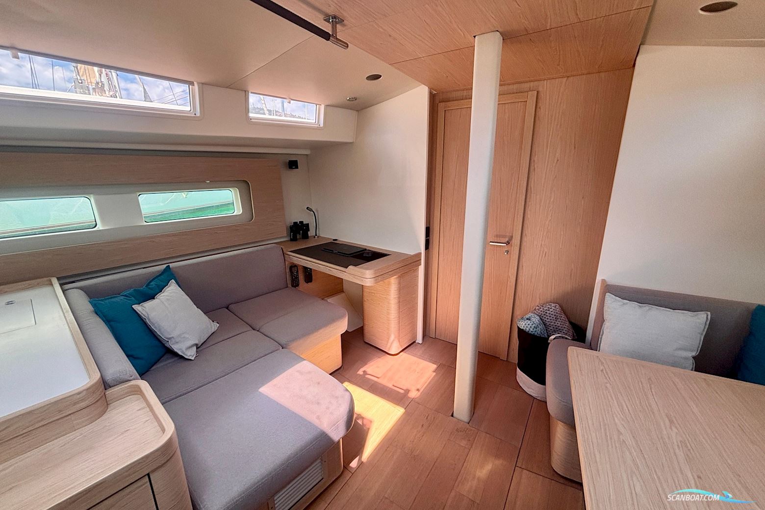 Beneteau Oceanis Yacht 54
