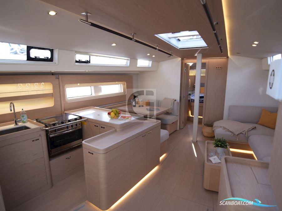 Beneteau Oceanis Yacht 54