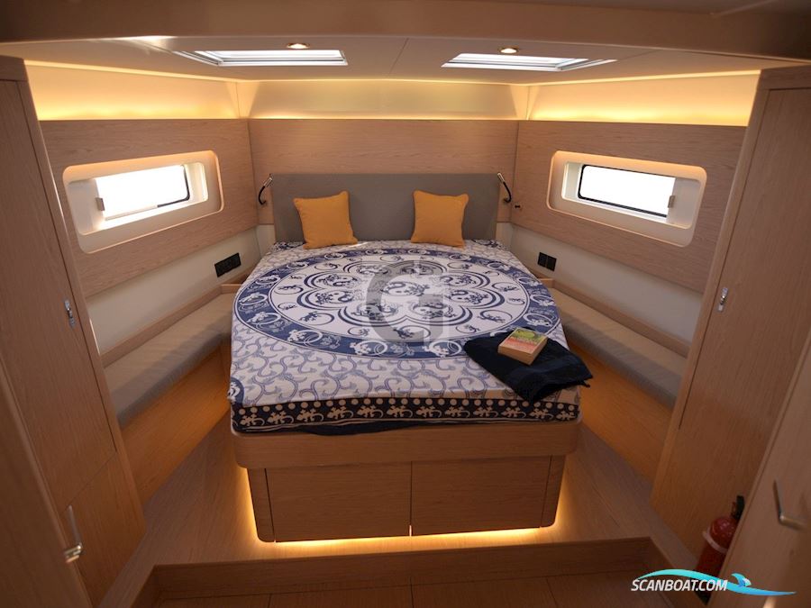 Beneteau Oceanis Yacht 54