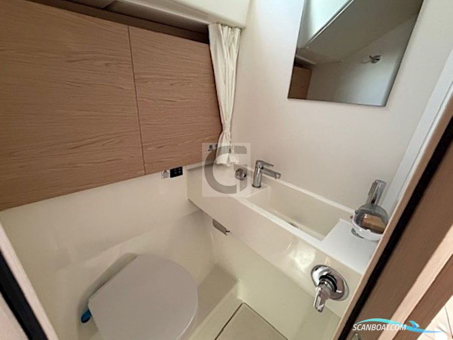 Beneteau Oceanis Yacht 54