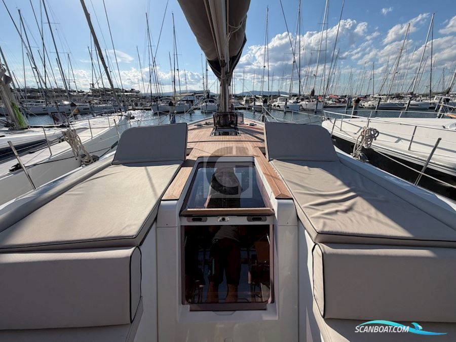 Beneteau Oceanis Yacht 54