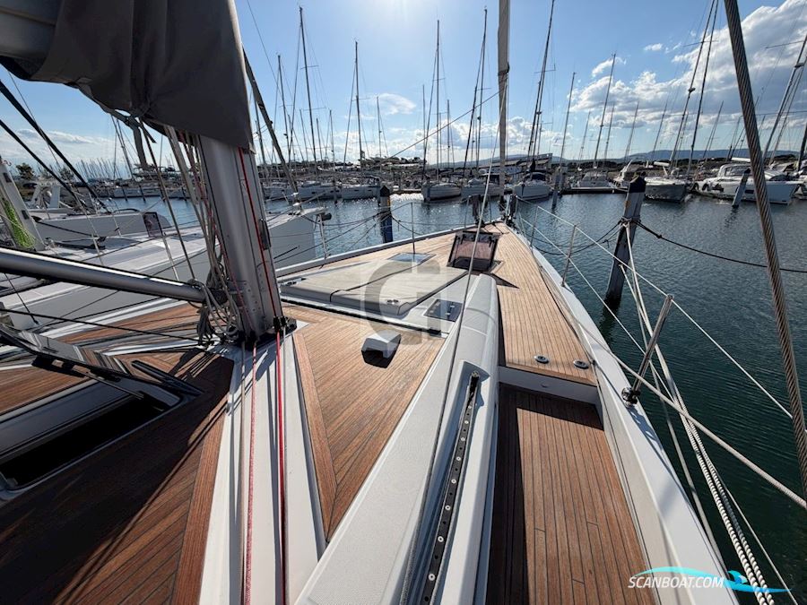 Beneteau Oceanis Yacht 54