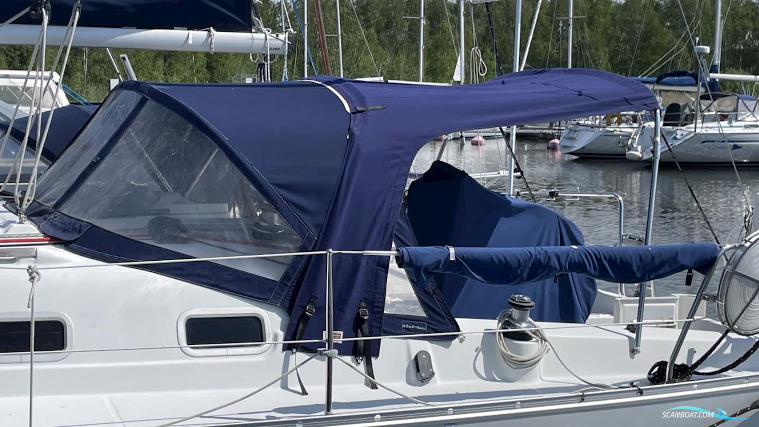 BENETEAU SEGELBÅTAR OCEANIS 323