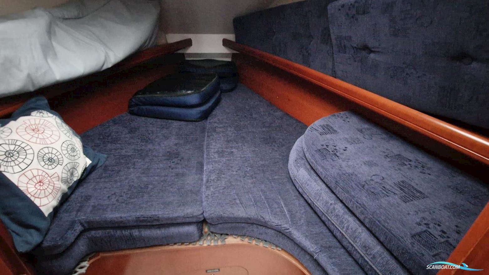 BENETEAU SEGELBÅTAR OCEANIS 323