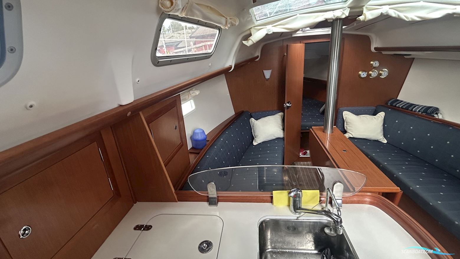 BENETEAU SEGELBÅTAR OCEANIS 323