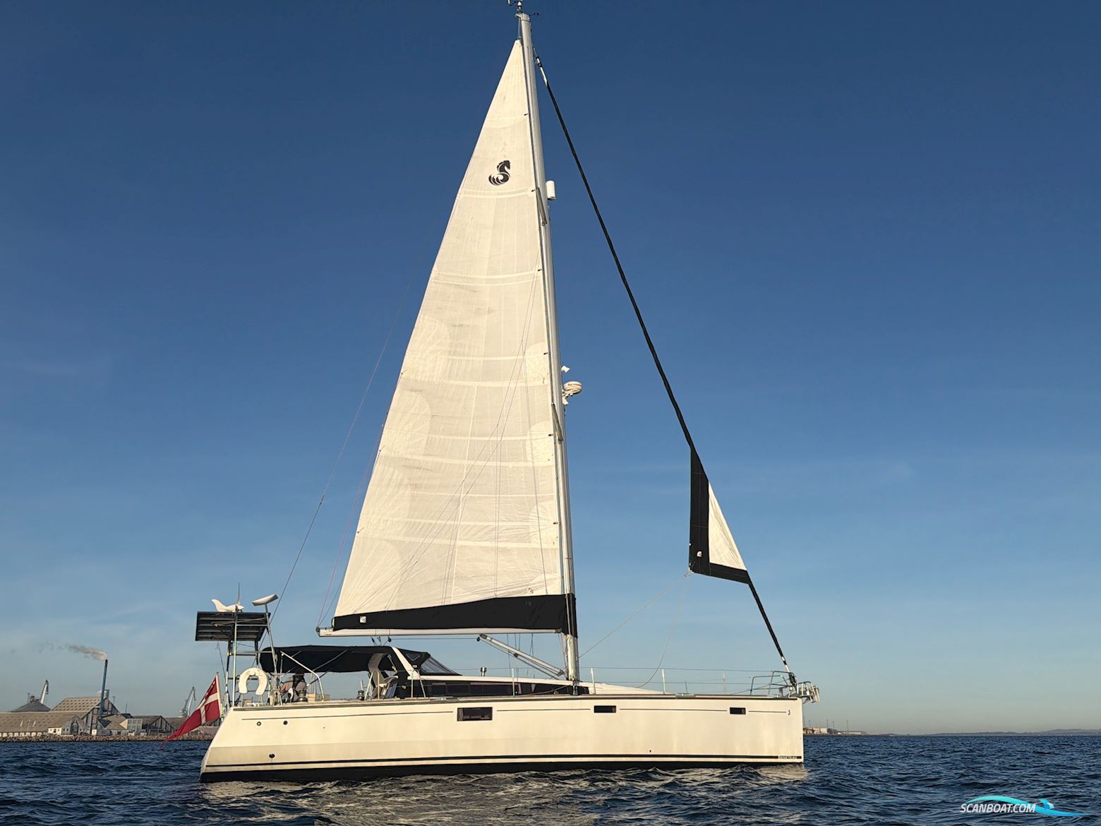 Beneteau Sense 50