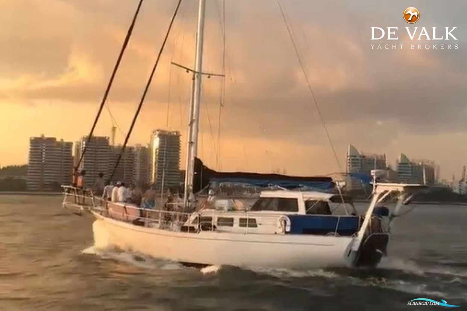 Bruce Roberts 50 (Henry Morgan)