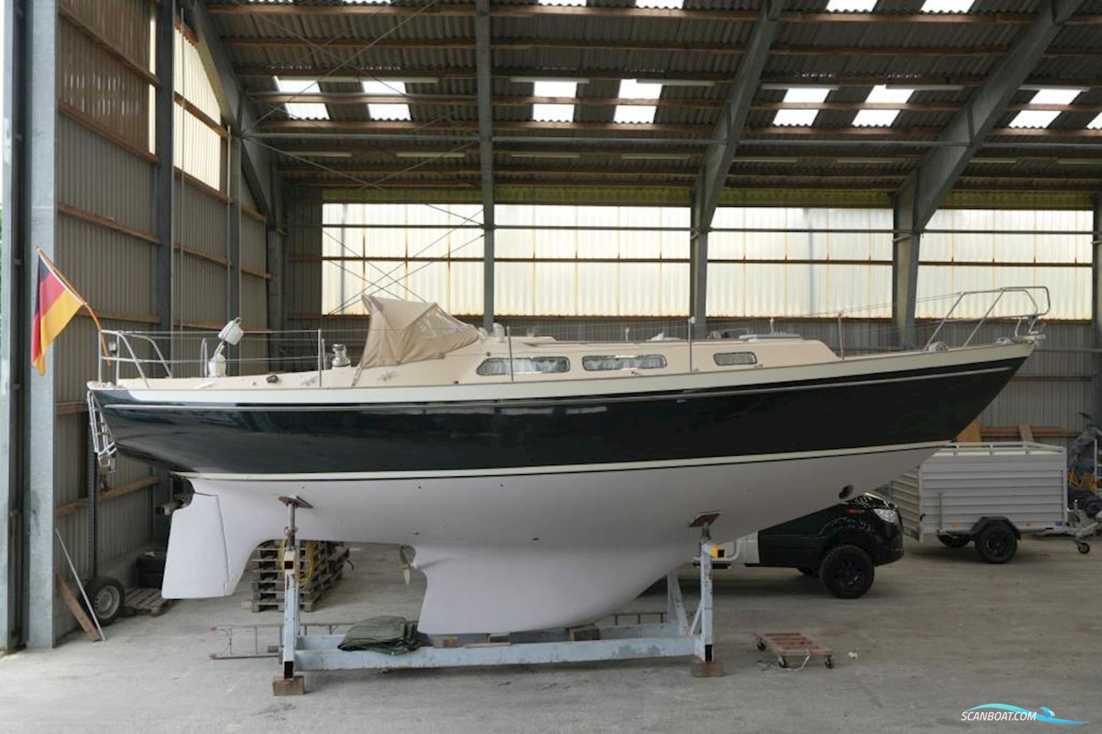 Camper & Nicholsons 35