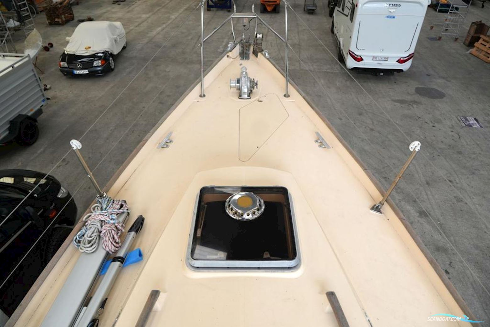 Camper & Nicholsons 35