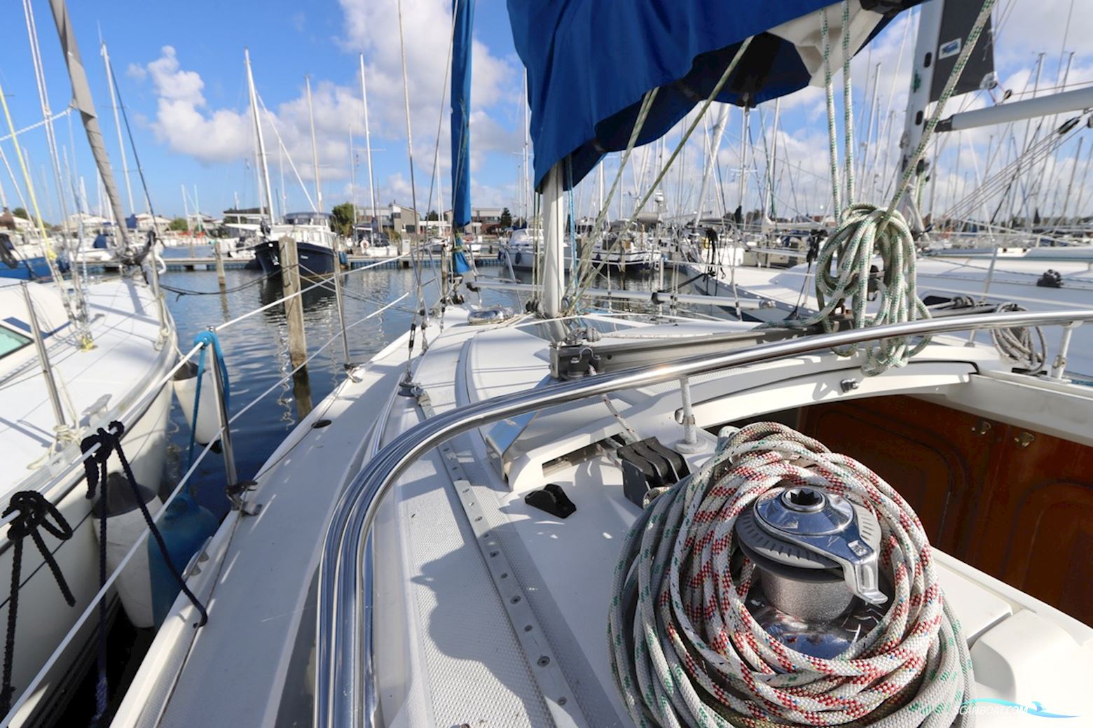 Catalina 270