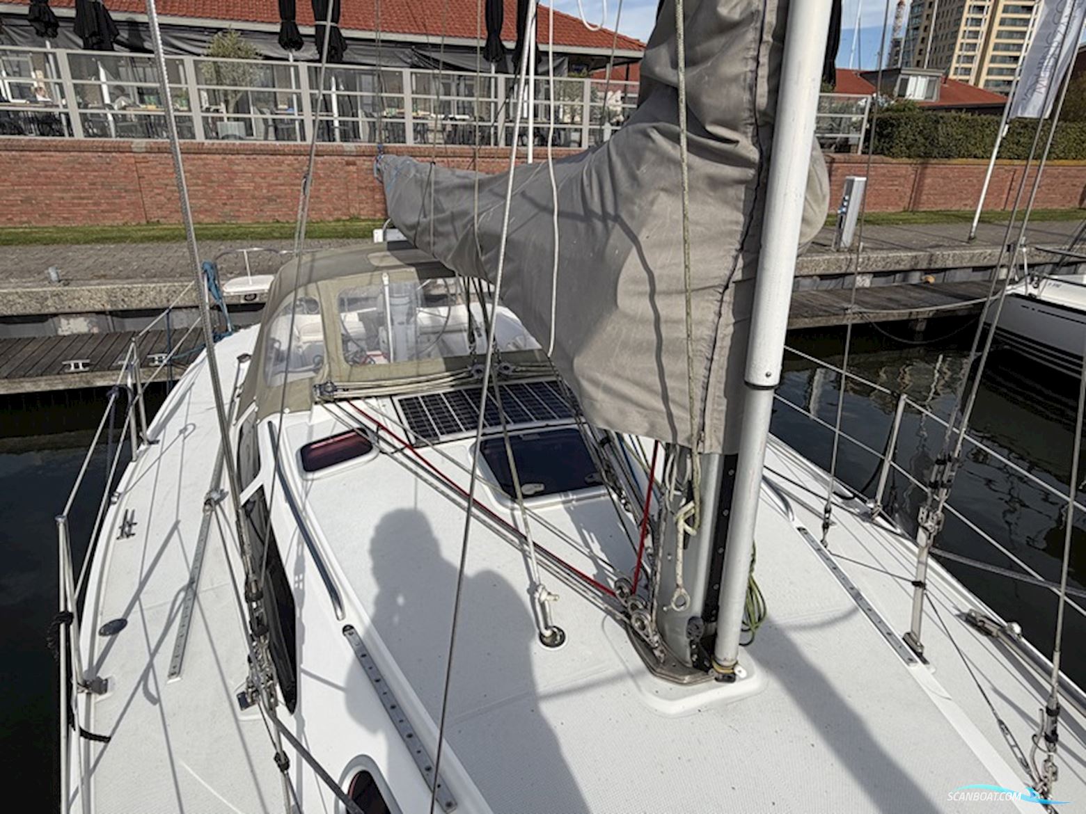 Catalina 320