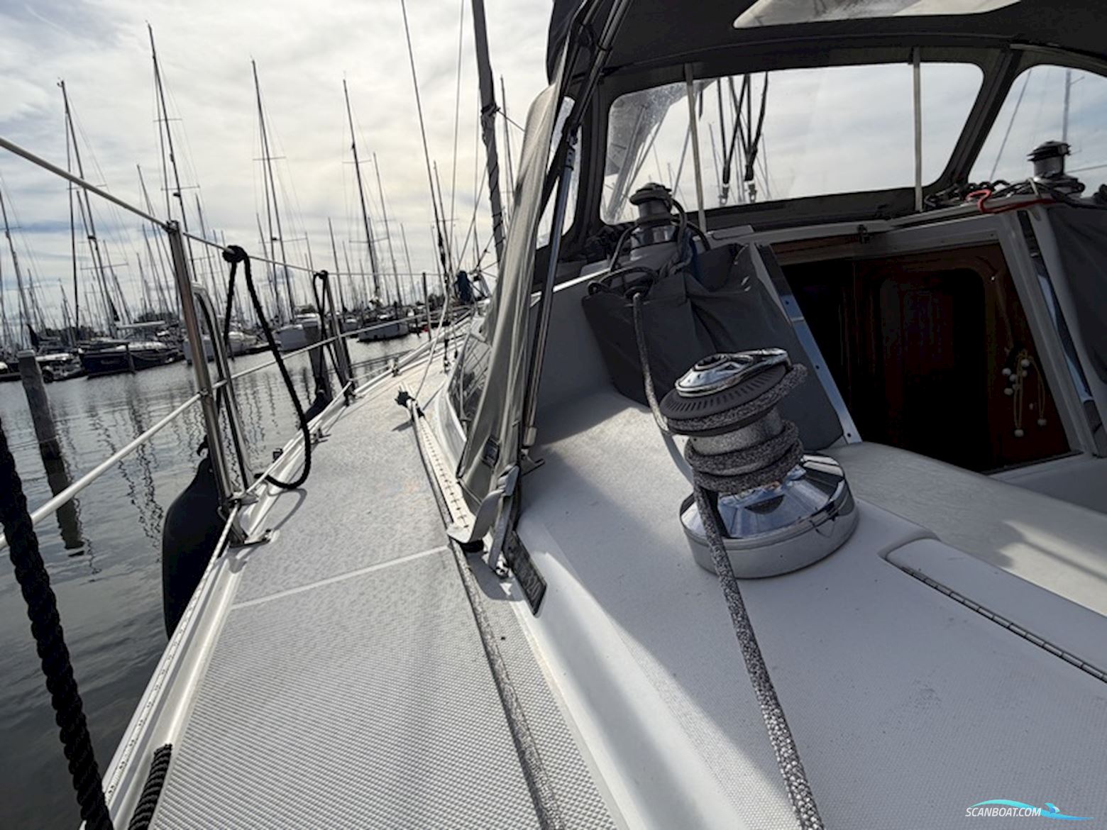Catalina 320