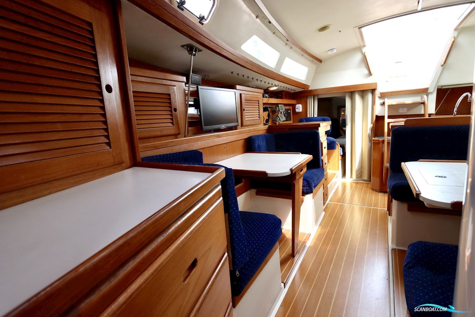 Catalina 36