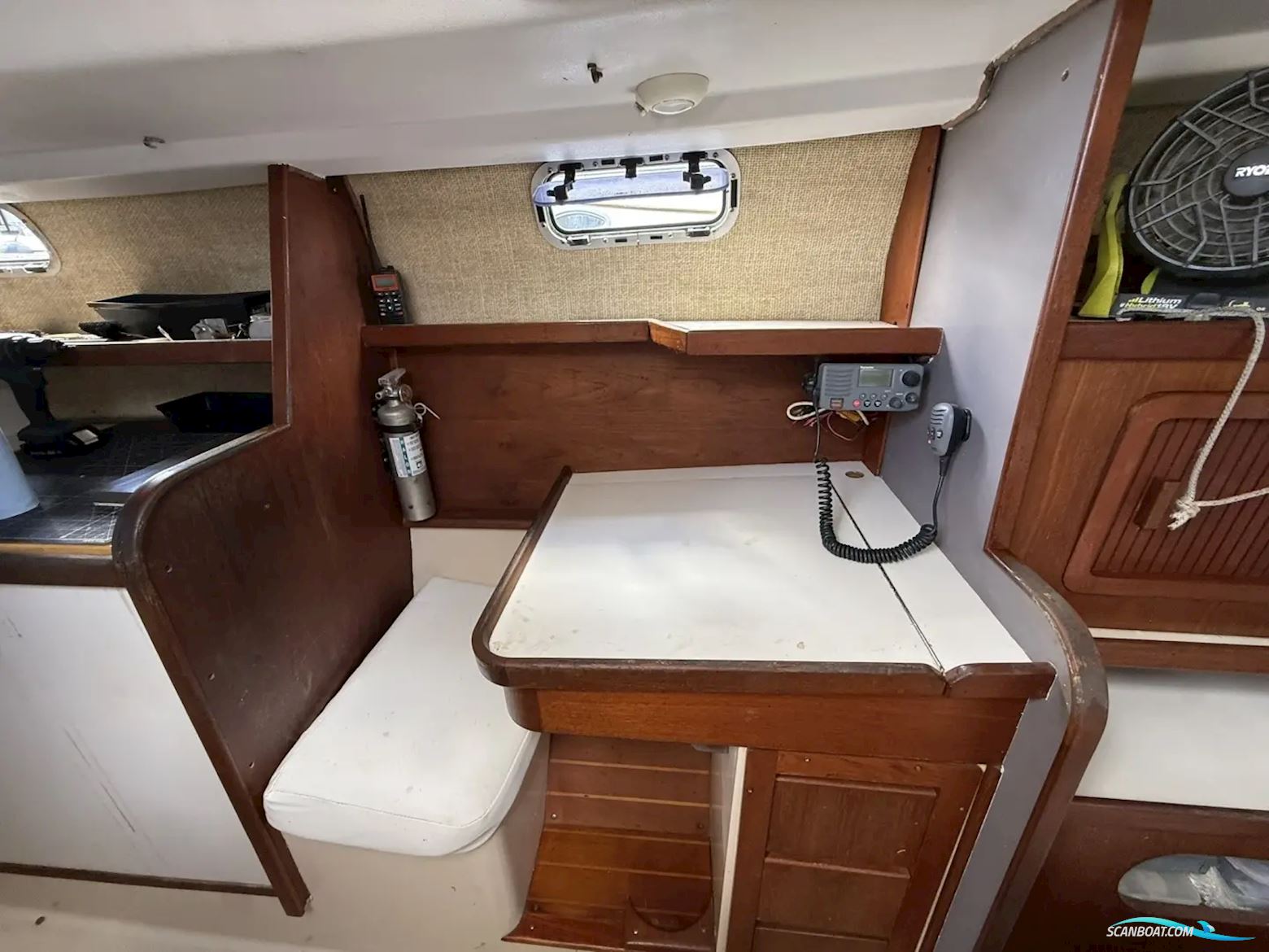 Catalina 41 Classic
