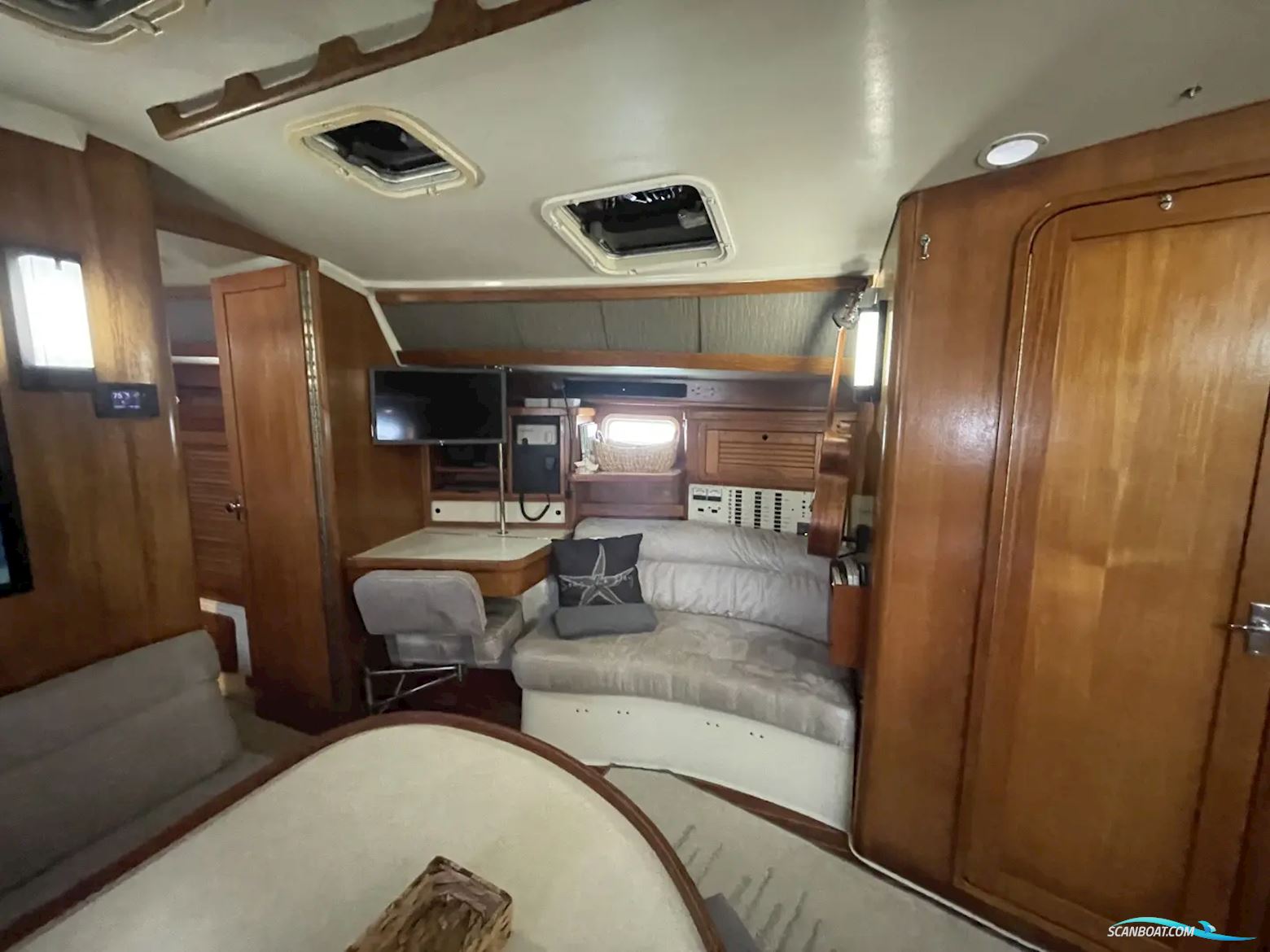 Catalina 42 Mkii