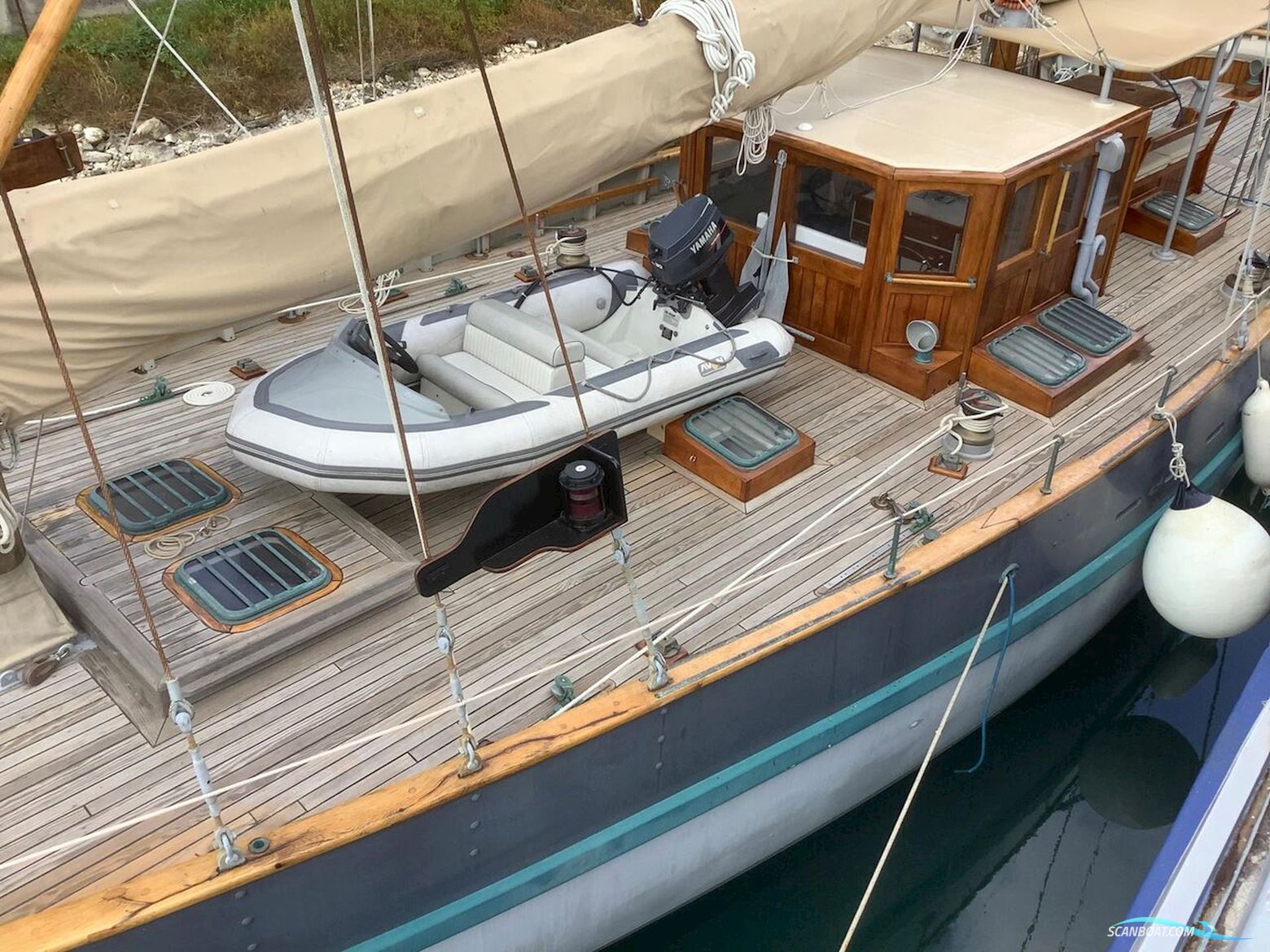 Classic Ketch Pilot House 65ft