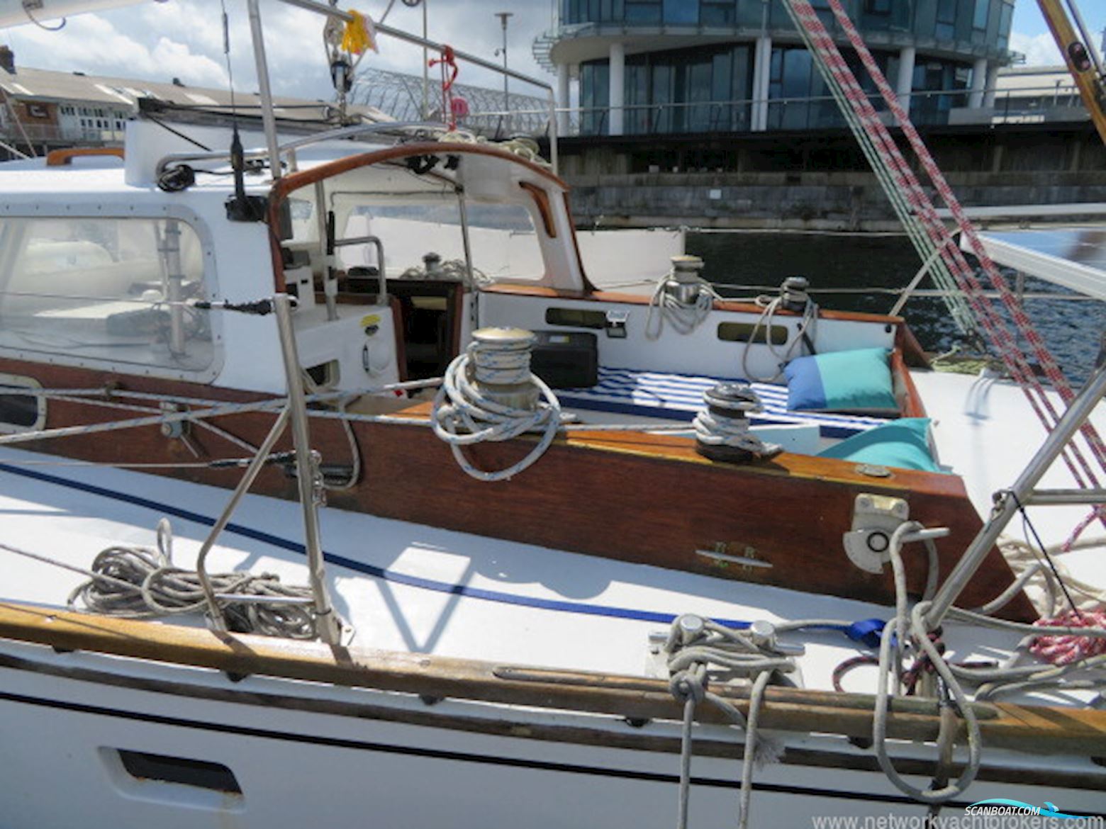 Classic Yacht Classic 50FT steel cutter