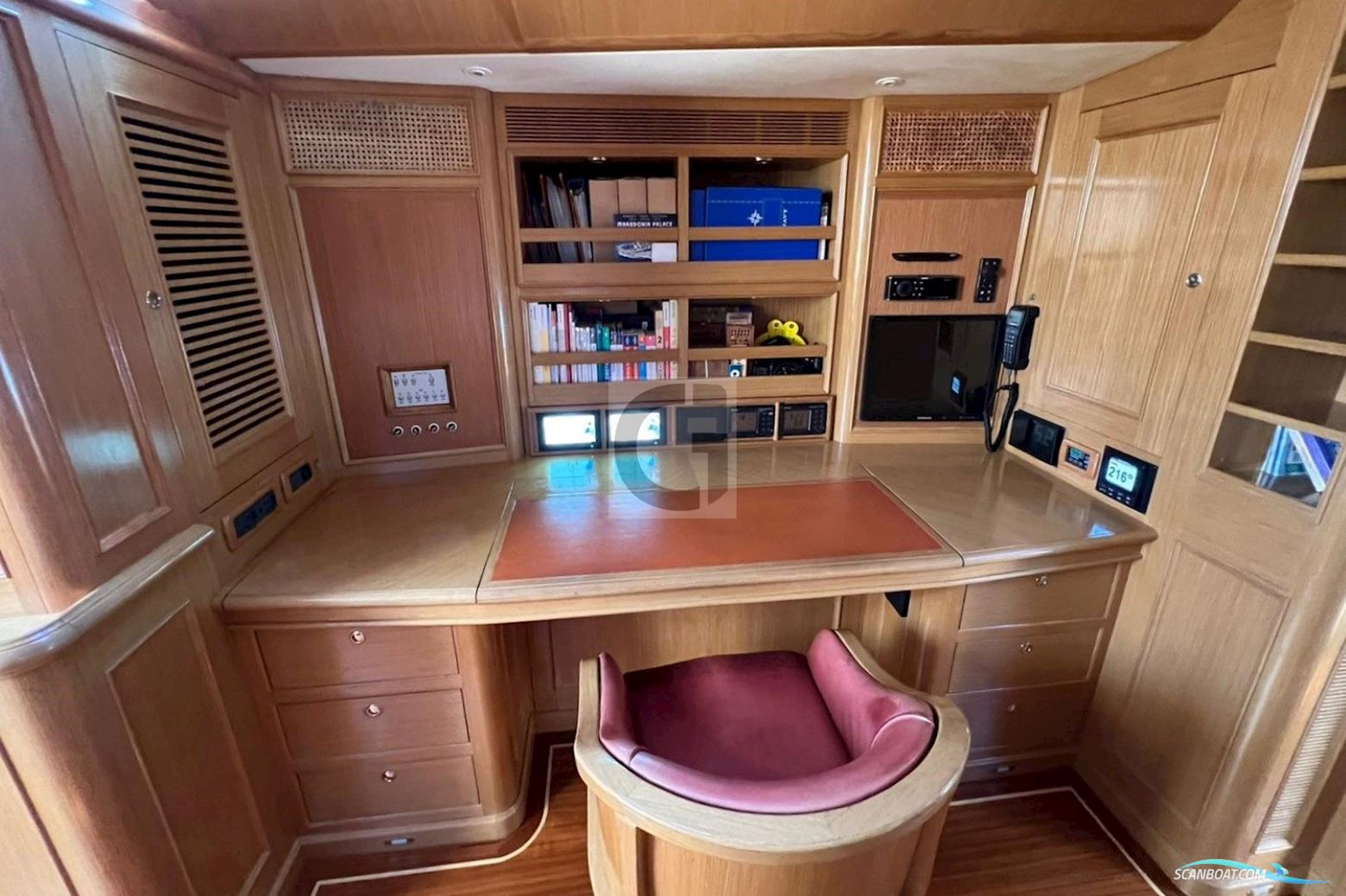 CN Yacht 2000 Felci FY71