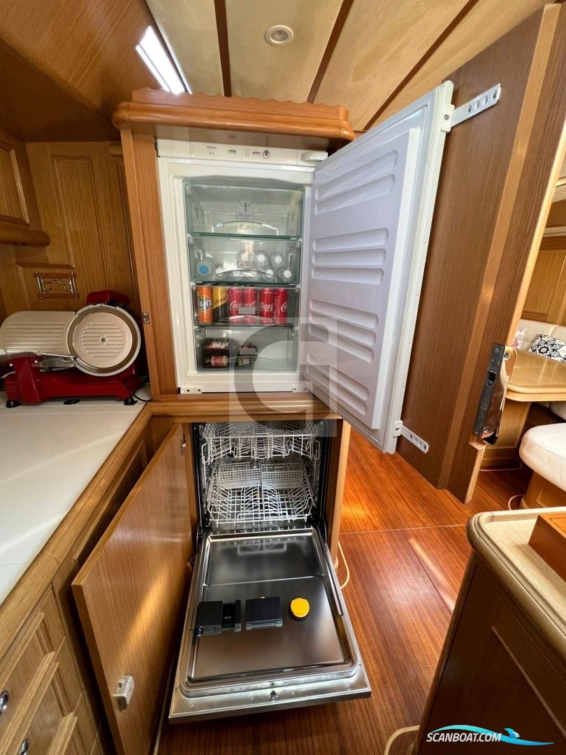 CN Yacht 2000 Felci FY71