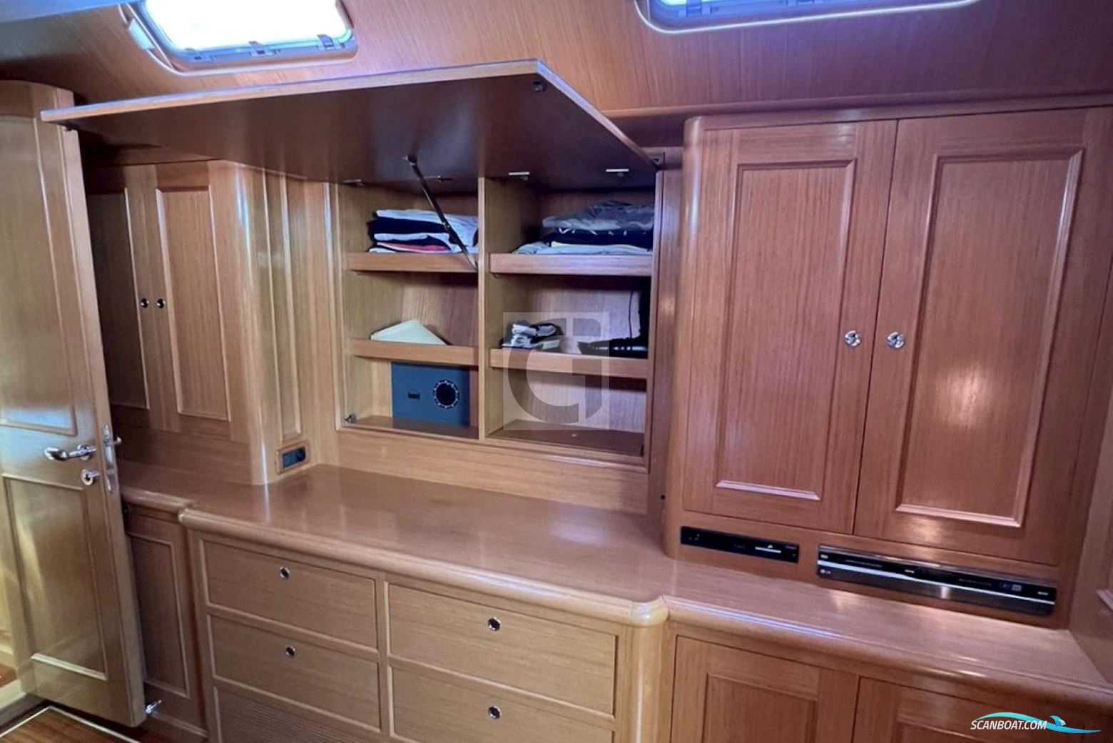 CN Yacht 2000 Felci FY71