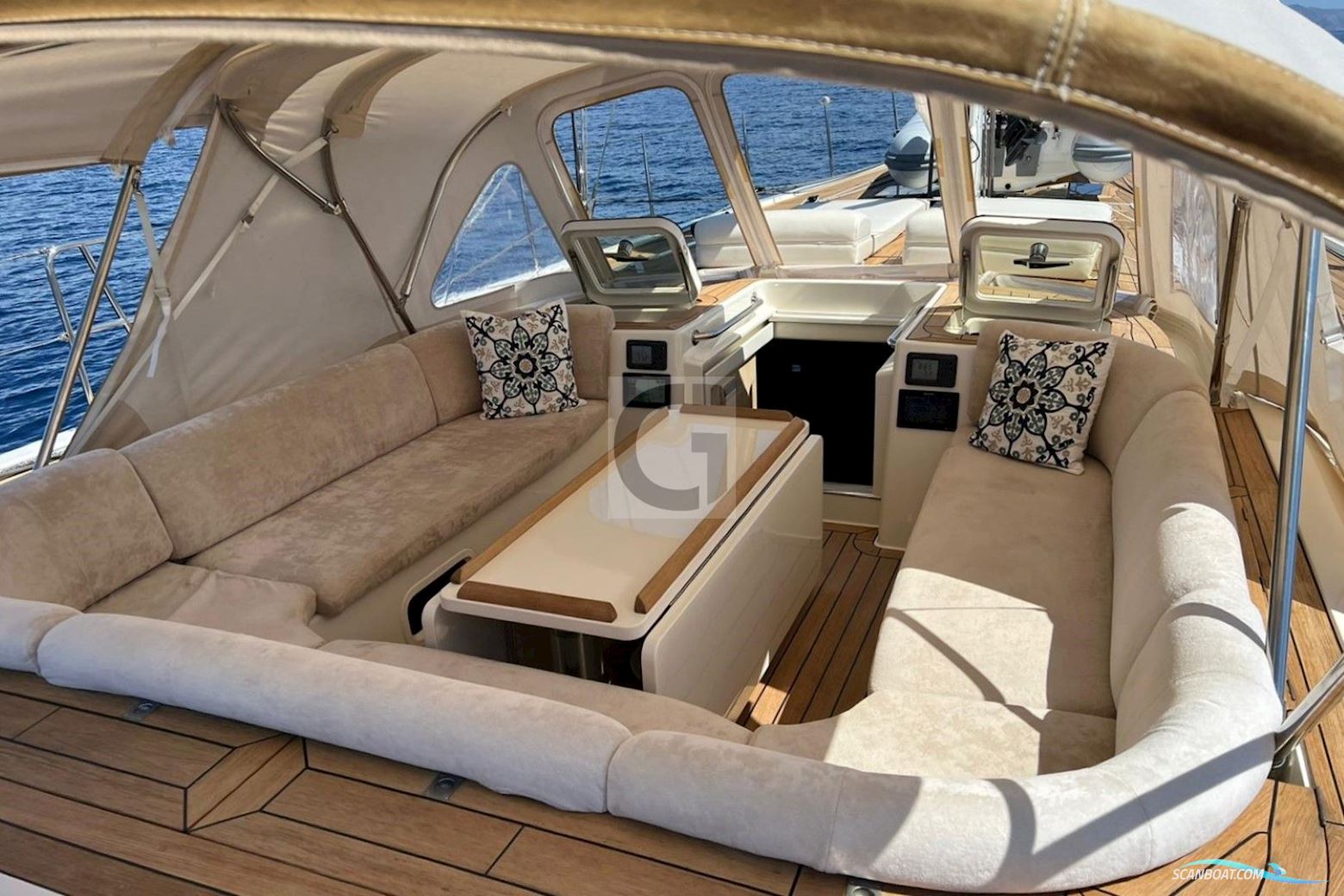 CN Yacht 2000 Felci FY71