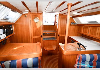Comfortina 35 Segelbåt 1999, med Volvo Penta D1-30 F motor, Sverige