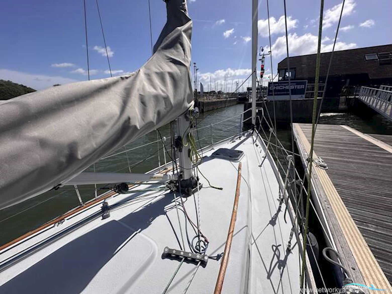 Contessa 32