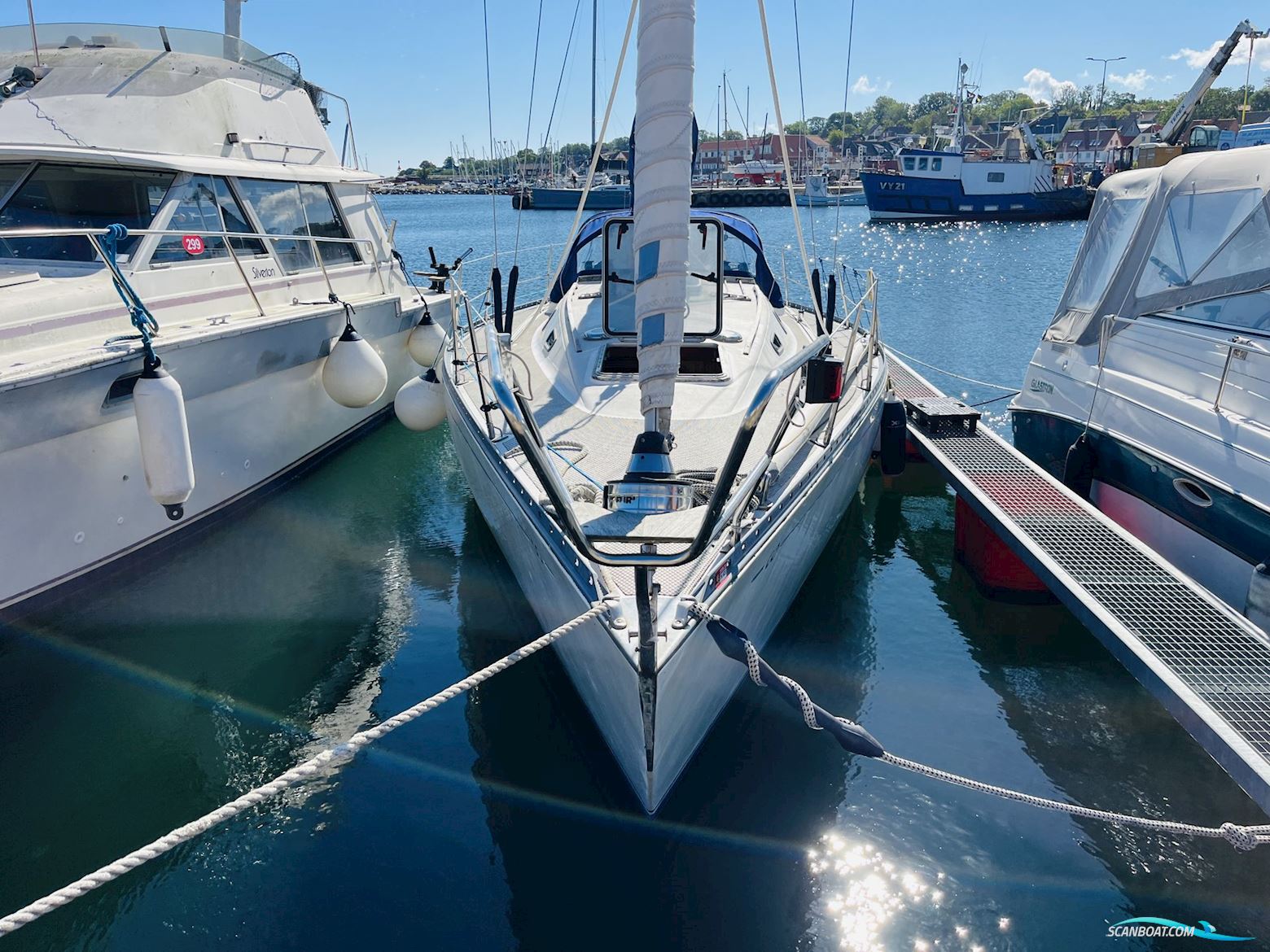 Contessa 35