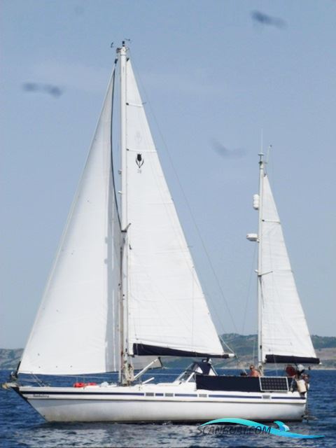 Contest 38 S Ketch Segelbåt 1981, med Volvo Penta MD21B motor, Grekland