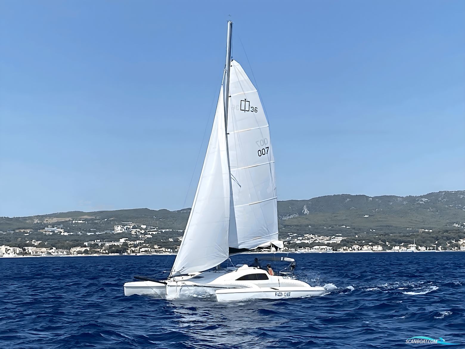 Corsair 36 Segelbåt 2003, med Honda motor, Frankrike