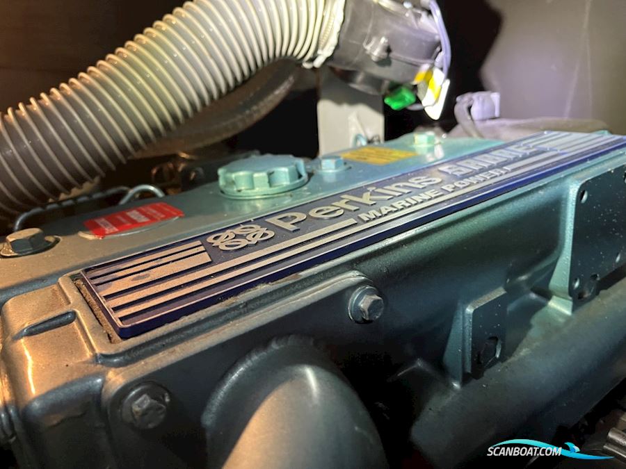 Custom Build 50 Feet Decksalon Yacht