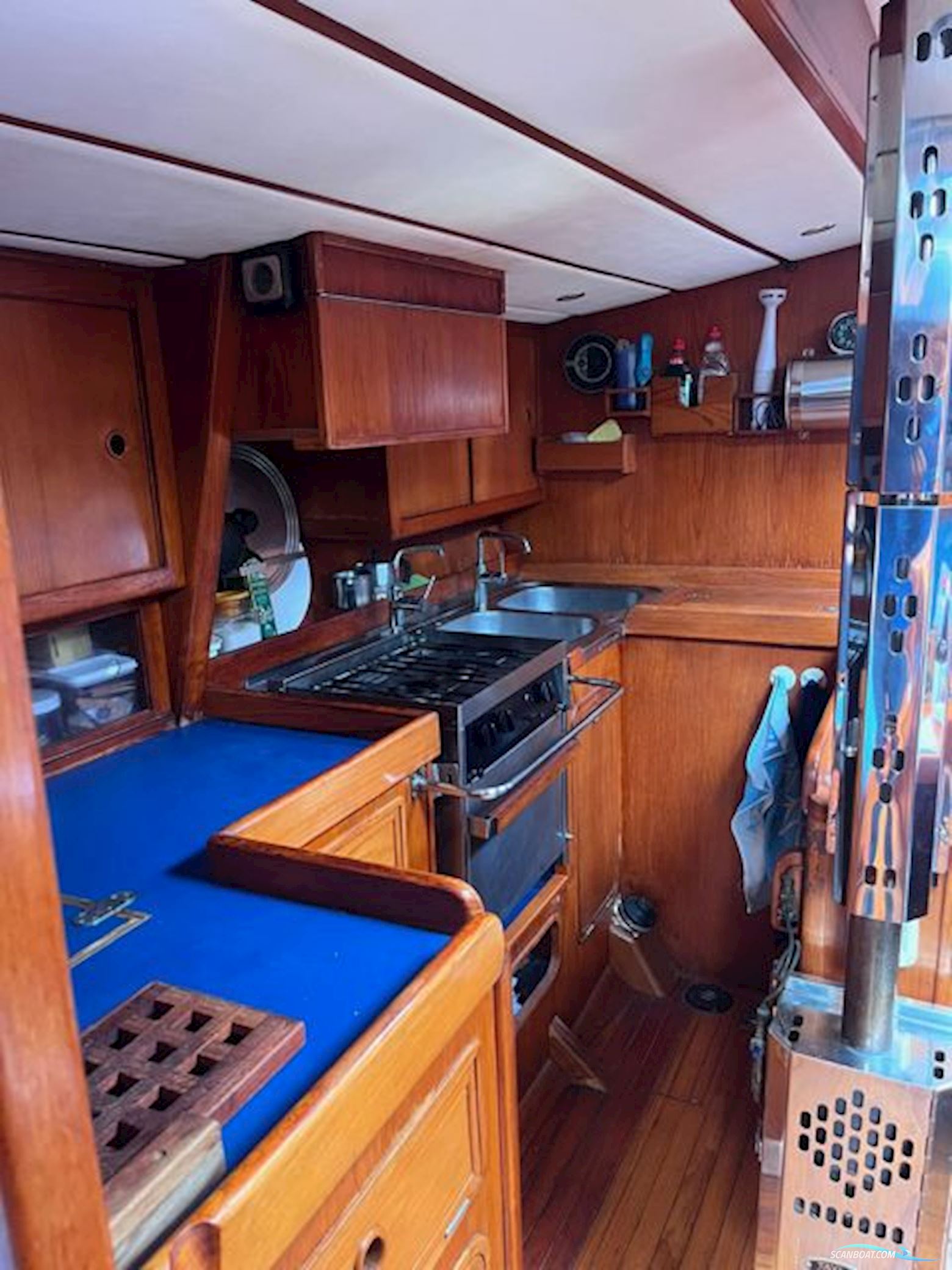 Custom built boat DAMIEN II Joubert-Nivelt 16m steel sailing yacht