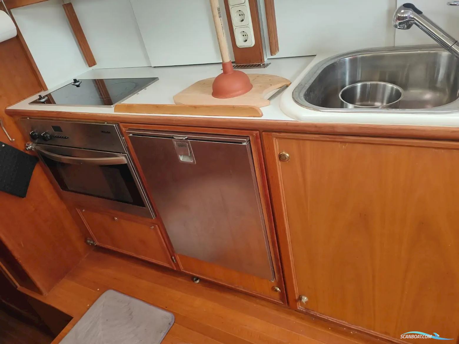 CUSTOM Steel Pilothouse