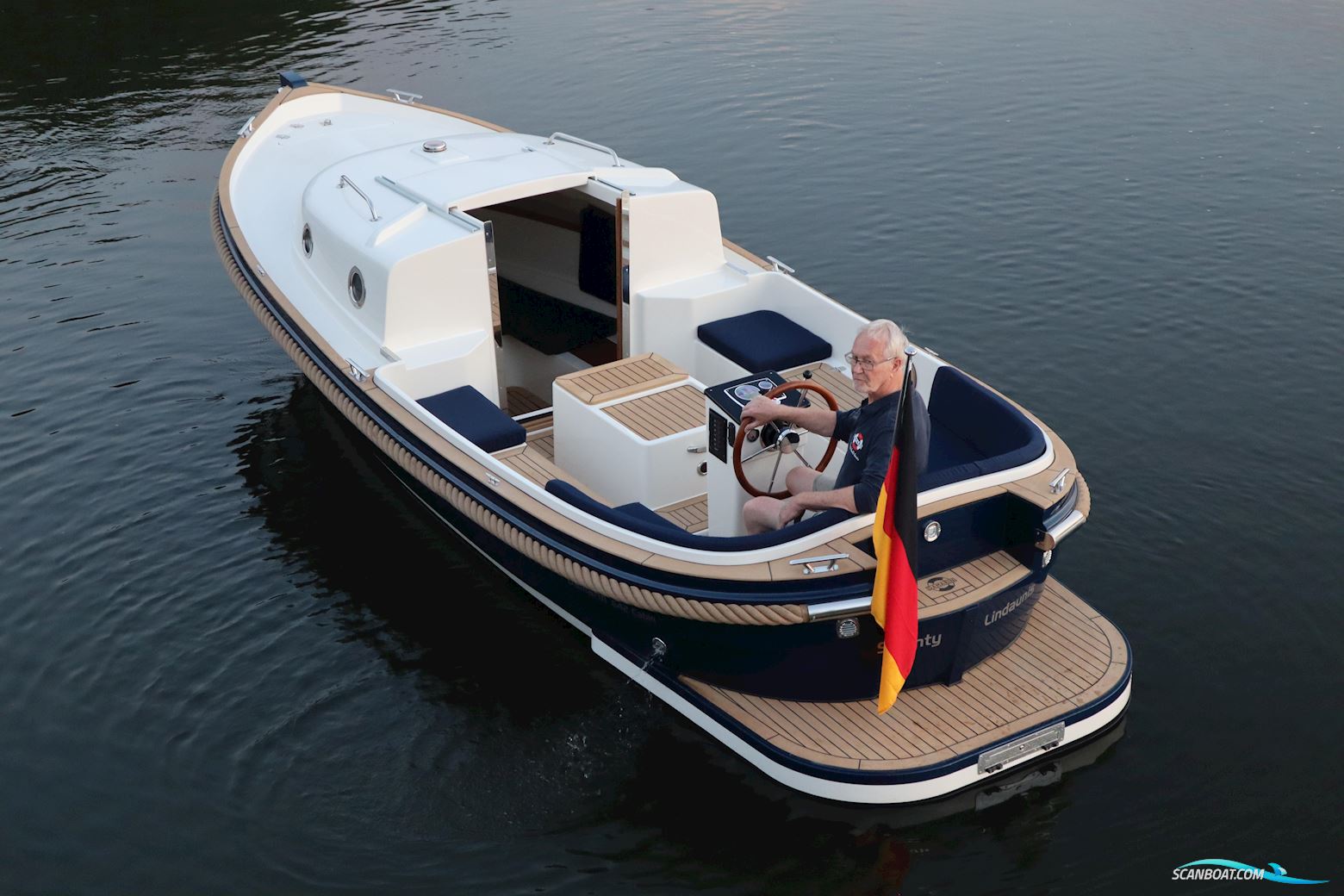 Damarin 640/ 642 Cabin (Nieuw)