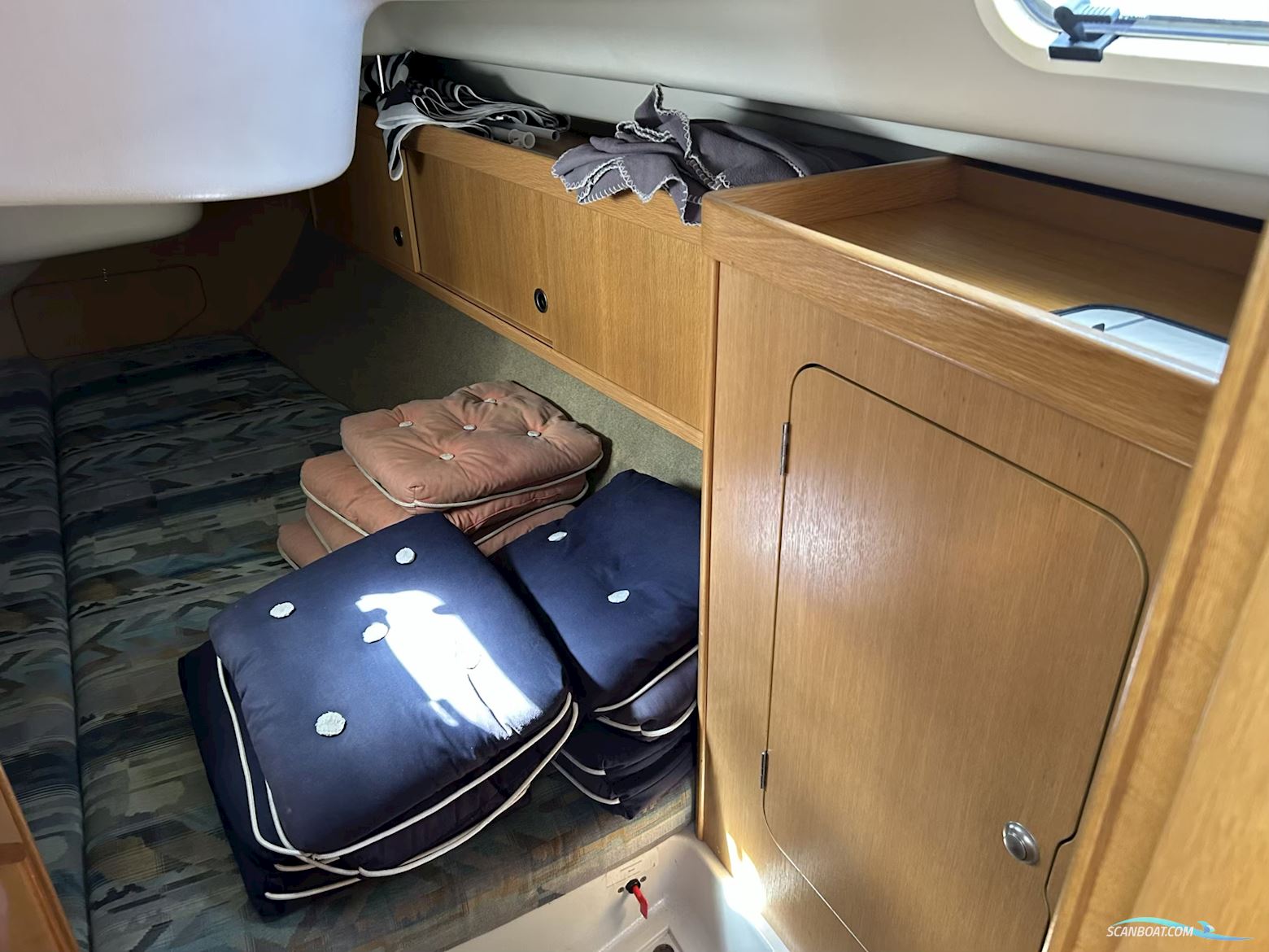 Dehler 37 Cruising (1996)