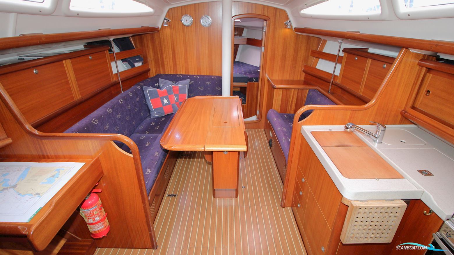 Delphia 33