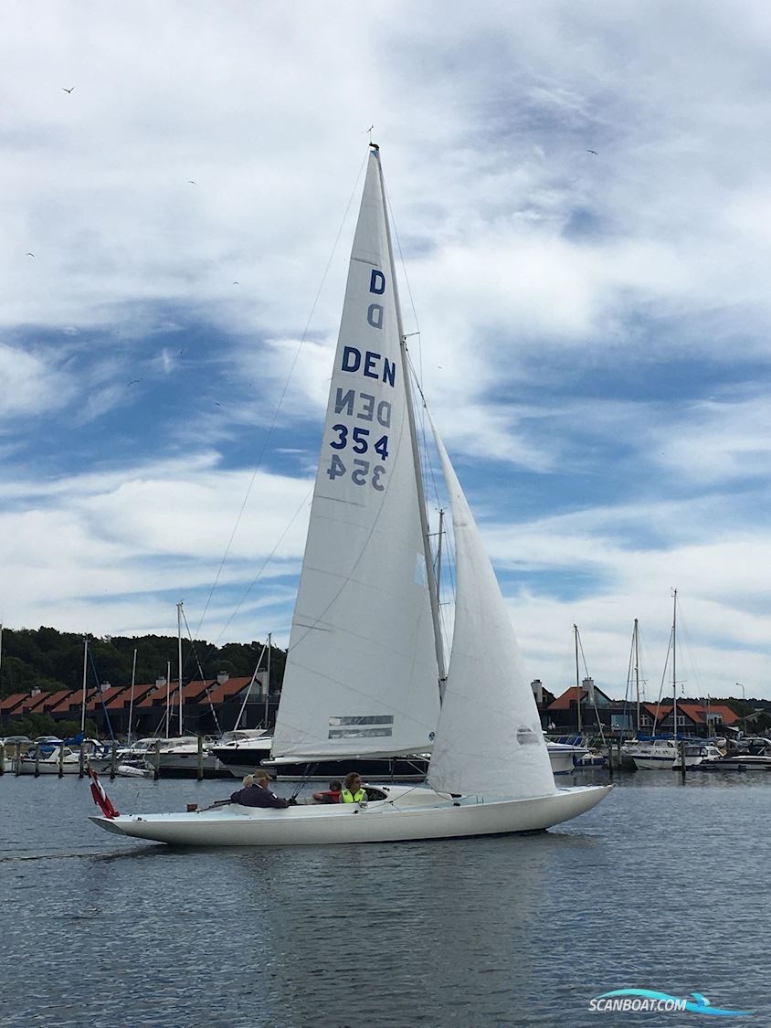 Drage D354 Segelbåt 1988, Danmark