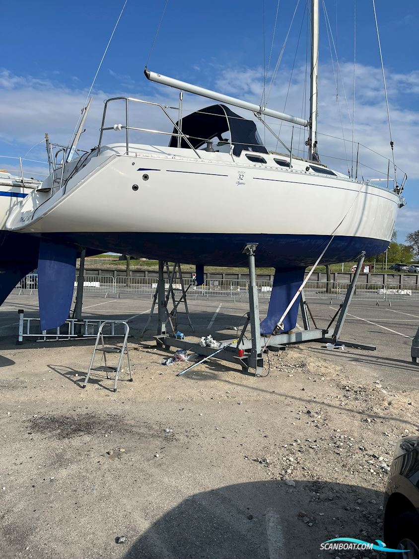 Dufour 32 Classic